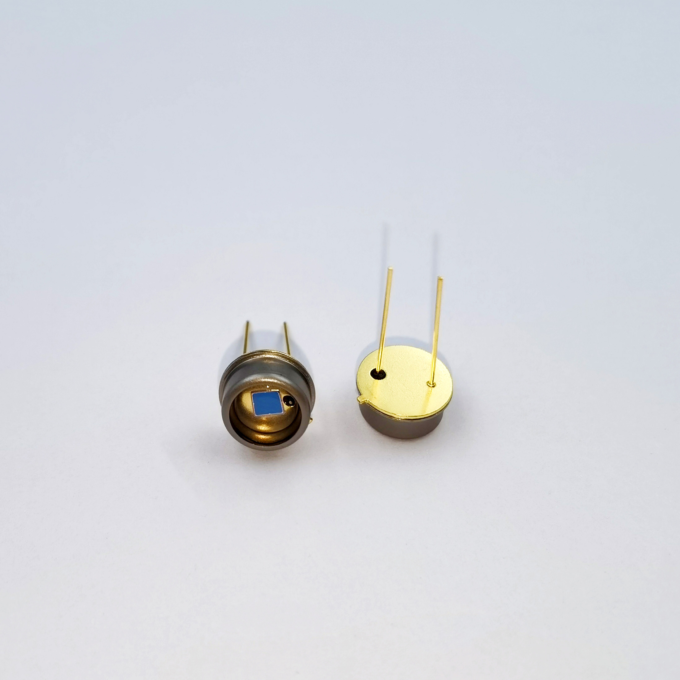 400-1100nm 2.8mm 硅光电二极管